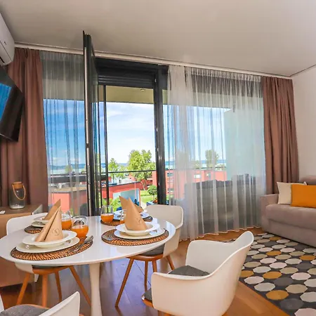 Bl Waterside 55 شقة بالاتوليلّي